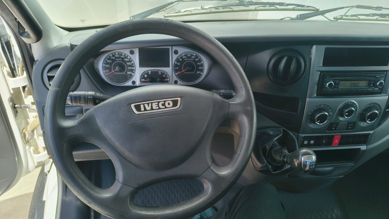 9fb06feb-6af8-4a47-8ccb-9af765dab061