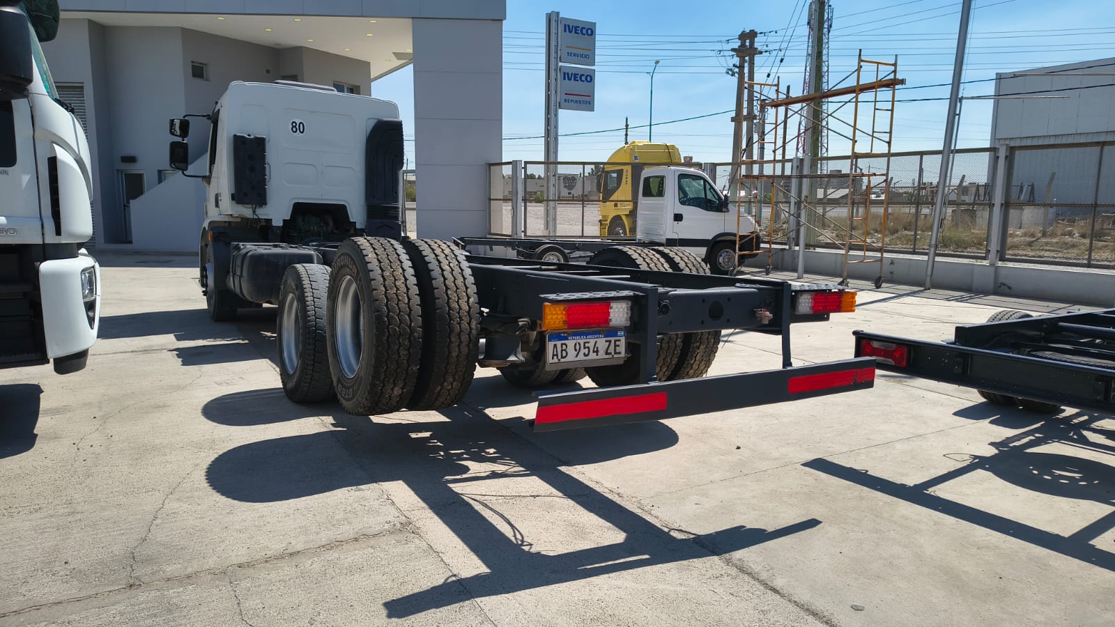 ee4d24e2-cbd4-476c-9fb5-4989493fc090