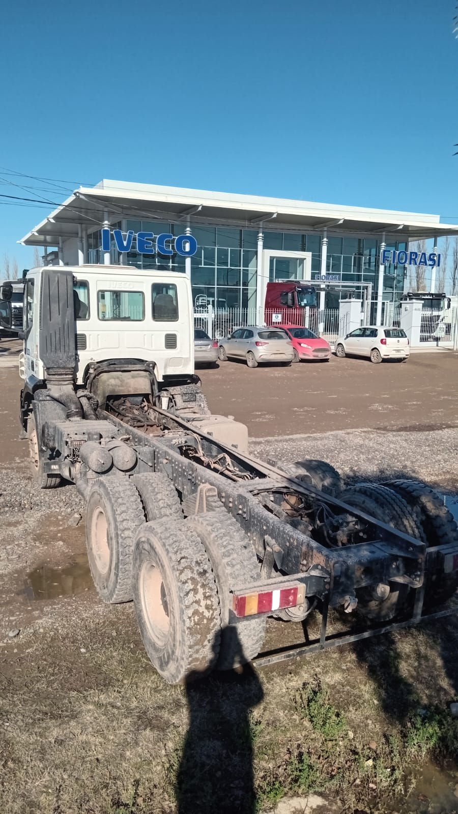 CAMION FOTO TRASERO AD668GA